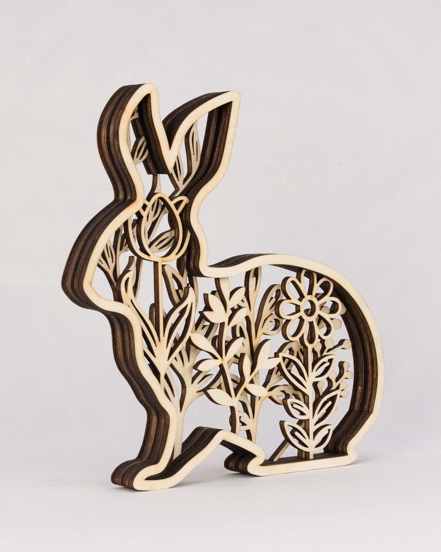 Hase - mit Blumen und floralen Akzenten