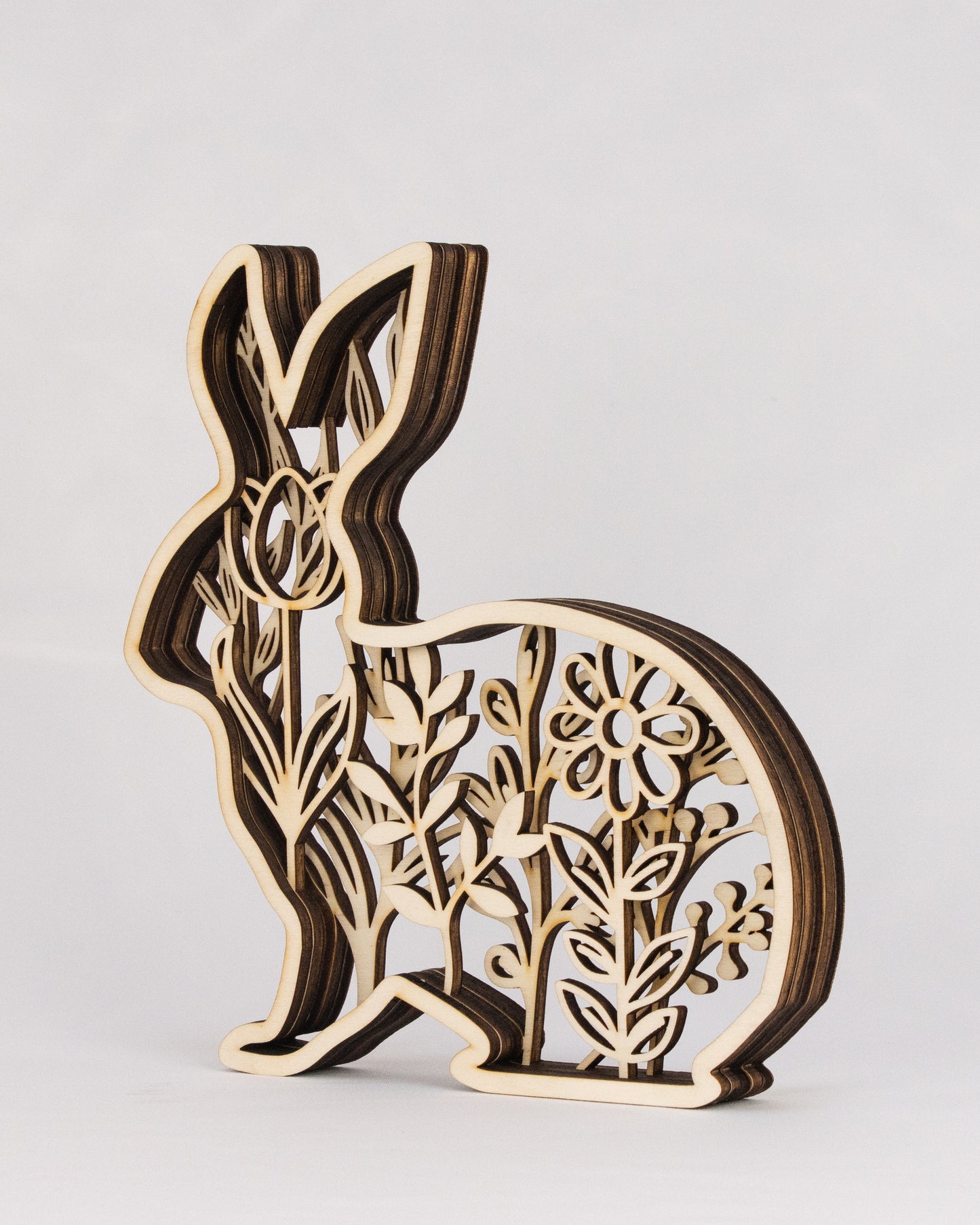 Hase - mit Blumen und floralen Akzenten