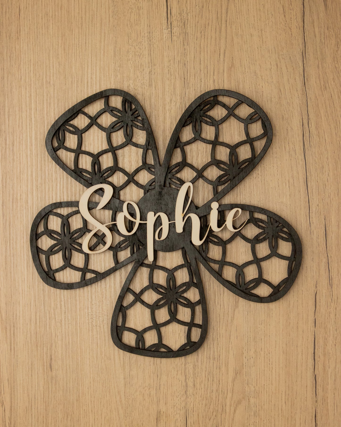 Personalisiertes Namensschild - Blume mit Muster