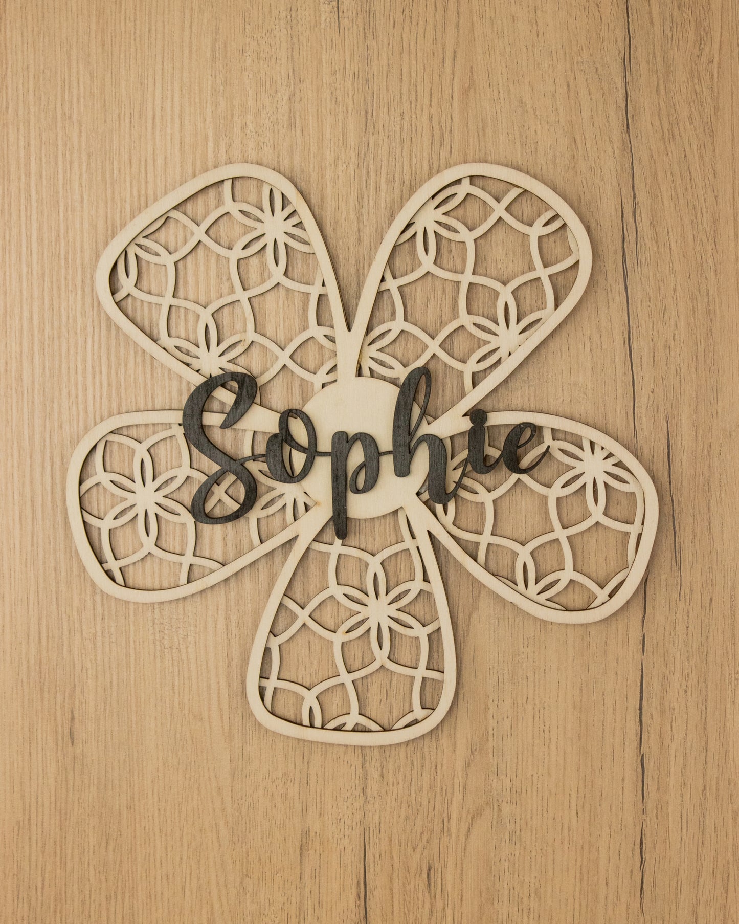 Personalisiertes Namensschild - Blume mit Muster